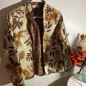 NWOT Unbranded Neutral Floral Jacket